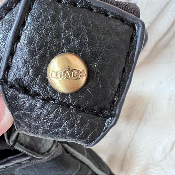 ⭐️ Coach Black Signature Crossbody Bag - Picture 12 of 13